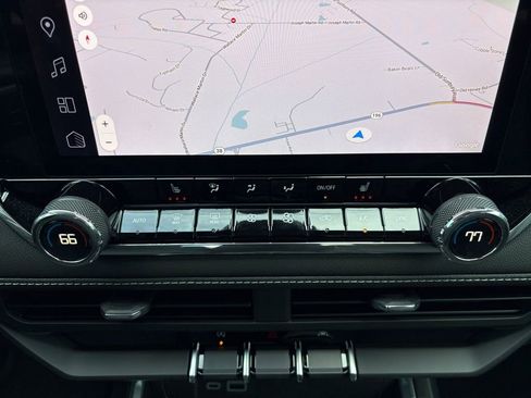 New 2025 Chevrolet Colorado LT w/ LT Convenience Package image 5