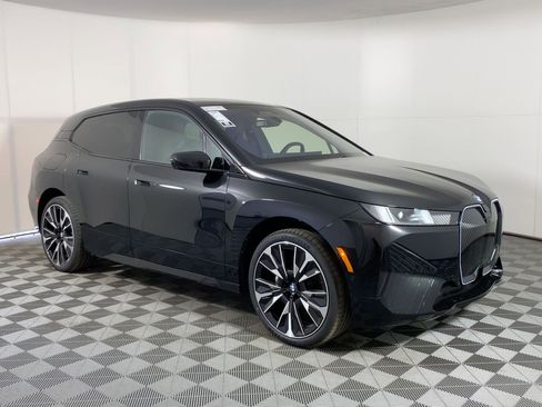 New 2026 BMW iX xDrive45 image 6