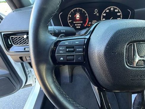 Used 2025 Honda Civic Sport image 26