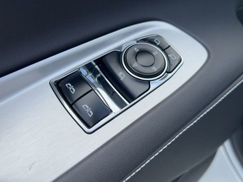 Certified 2023 Chevrolet Corvette Stingray Preferred Cpe w/ Z51 Performance Package image 19