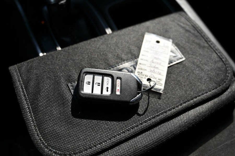 Used 2020 Honda Accord Sport image 22