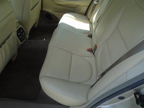 Used 2005 Jaguar XJ8 RWD image 12