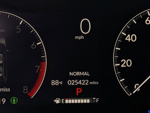 Used 2025 Honda HR-V Sport image 16