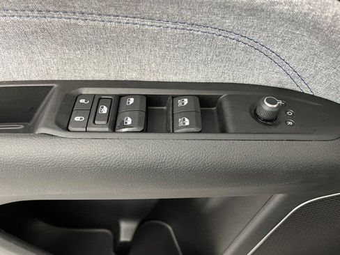 Used 2022 Jeep Compass Latitude FWD image 27