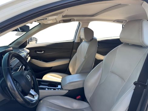 Used 2024 Honda Accord Touring image 9
