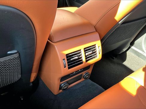 Used 2018 Jaguar XE Portfolio RWD image 33