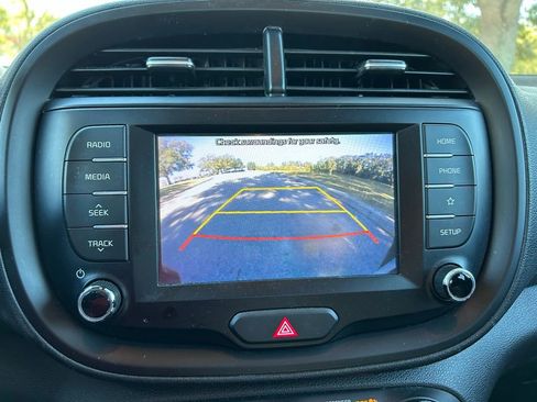 Used 2020 Kia Soul S image 22