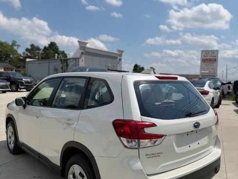 Used 2023 Subaru Forester AWD/4WD image 5