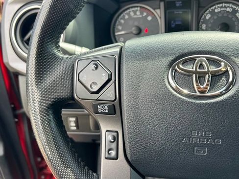Used 2016 Toyota Tacoma TRD Sport w/ Towing Package RWD image 19