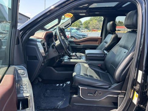 Used 2022 Ford F150 Lariat w/ Equipment Group 502A High AWD/4WD image 8