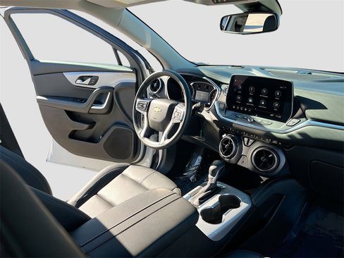 Used 2024 Chevrolet Blazer LT image 24