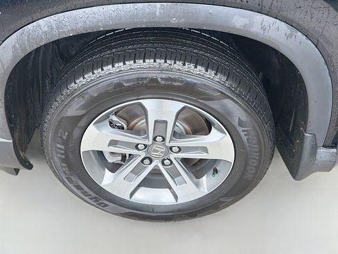 Certified 2025 Honda Pilot EX-L image 37