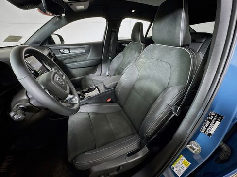 Used 2023 Volvo C40 P8 Recharge Plus image 14