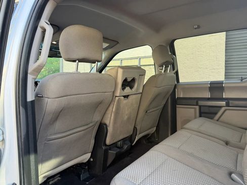 Used 2017 Ford F150 XLT AWD/4WD image 30
