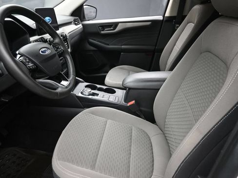 Used 2022 Ford Escape SE w/ SE Sport Appearance Package FWD image 16