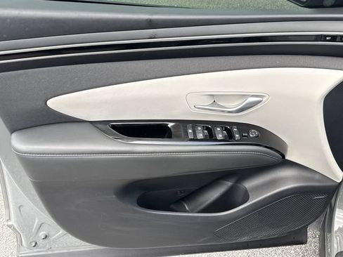 Certified 2024 Hyundai Tucson Limited FWD image 10
