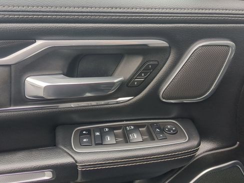 Used 2022 RAM 1500 Laramie AWD/4WD image 12