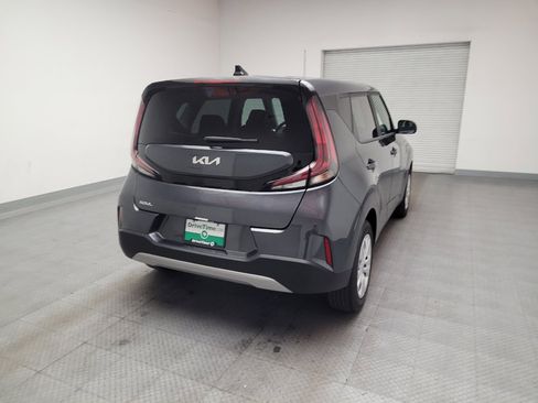 Used 2024 Kia Soul LX image 7