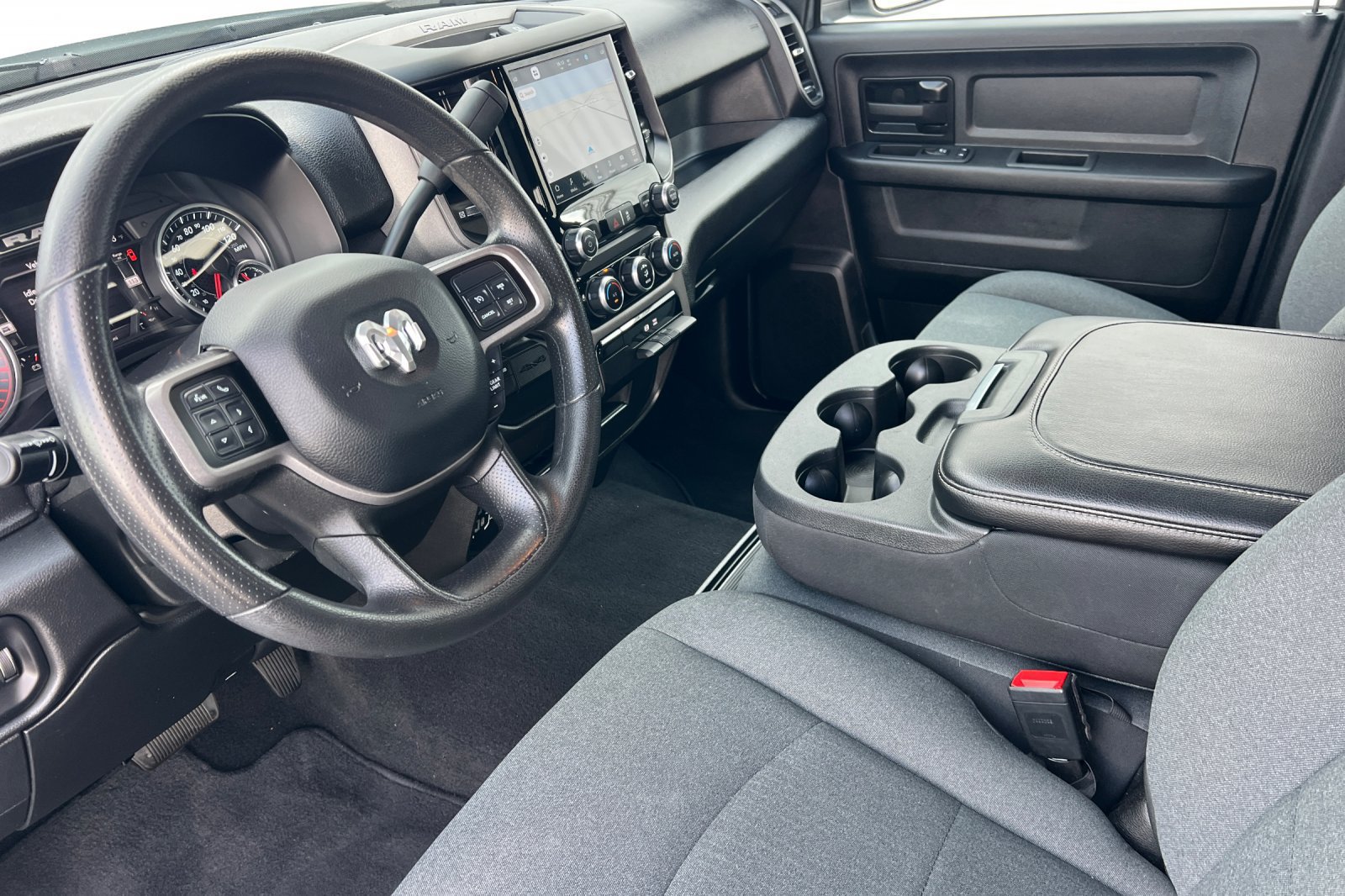 Used 2022 RAM 2500 Tradesman AWD/4WD image 4