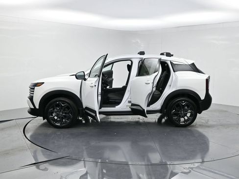 New 2026 Nissan Kicks SR w/ Illumination Package FWD image 25