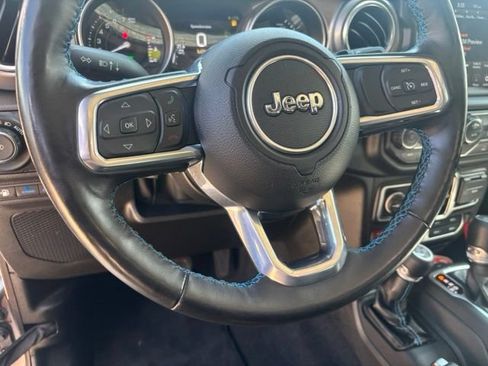 Used 2023 Jeep Wrangler Unlimited Rubicon 4xe w/ Cold Weather Group AWD/4WD image 20