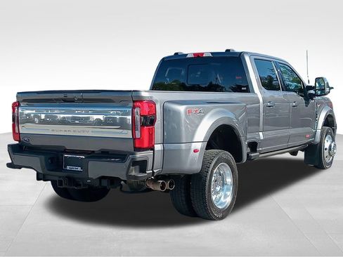 Certified 2025 Ford F450 Platinum w/ Platinum Plus Package image 3