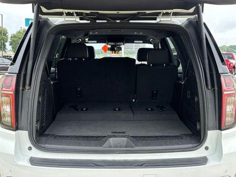 Used 2024 Chevrolet Tahoe LT RWD image 6