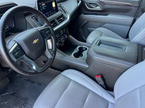 Used 2024 Chevrolet Suburban LT AWD/4WD image 9