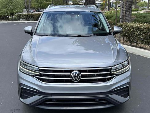 Used 2023 Volkswagen Tiguan SE FWD image 33