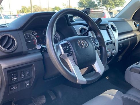 Used 2015 Toyota Tundra SR5 image 7