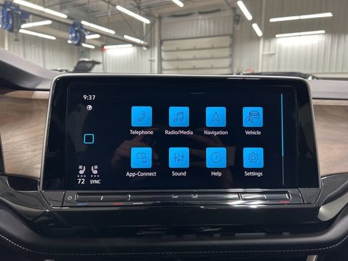 Used 2025 Volkswagen Atlas SE AWD/4WD image 20