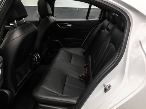 Used 2022 Alfa Romeo Giulia Ti AWD/4WD image 30