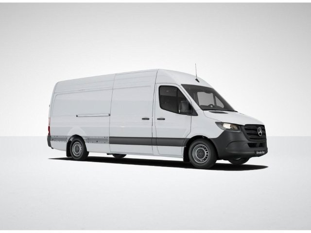 Used 2025 Mercedes-Benz Sprinter 2500 image 12