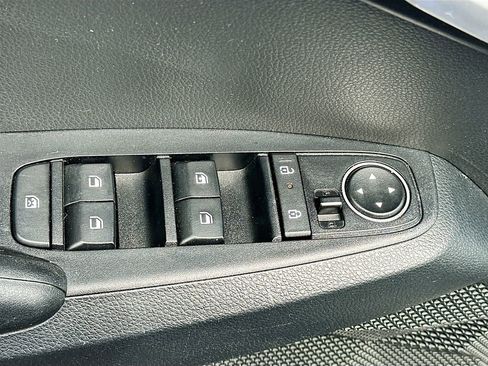 Certified 2024 Kia Seltos LX image 17