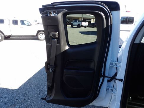 Used 2021 Chevrolet Colorado LT w/ Fleet Safety Package RWD image 30