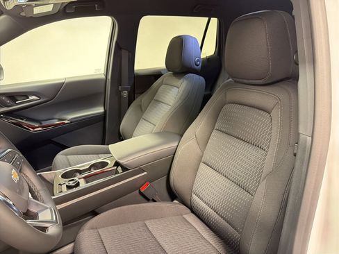 New 2026 Chevrolet Equinox LT w/ Safety and Technology Package FWD image 21