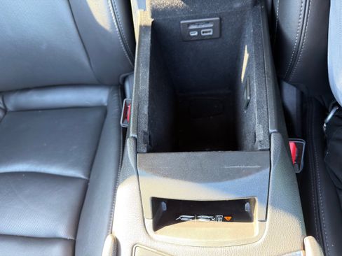 Used 2024 Cadillac XT6 Premium Luxury image 39