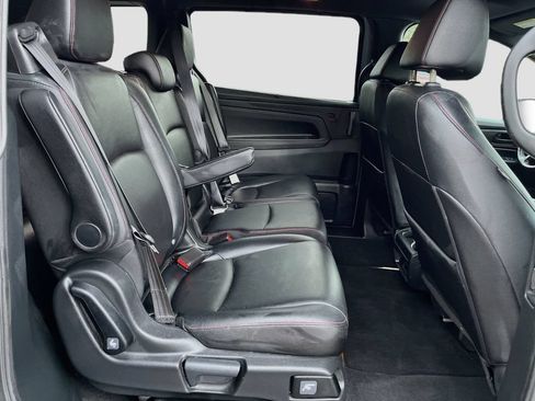 Used 2023 Honda Odyssey Sport image 29