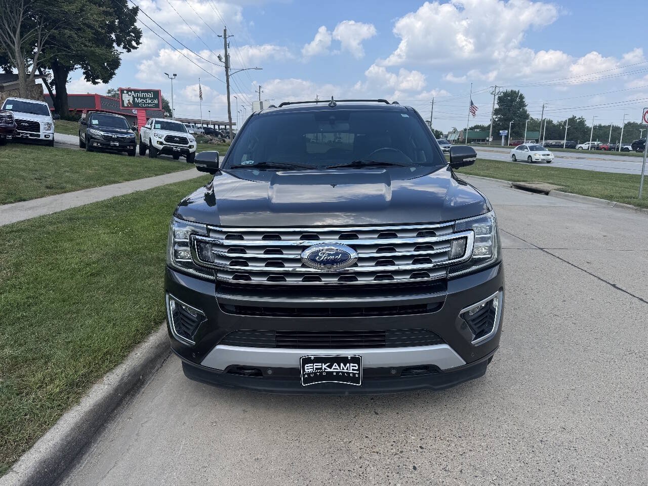 Used 2018 Ford Expedition Max Limited w/ Equipment Group 302A AWD/4WD image 8