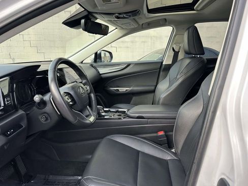 Used 2023 Lexus NX 250 FWD image 16