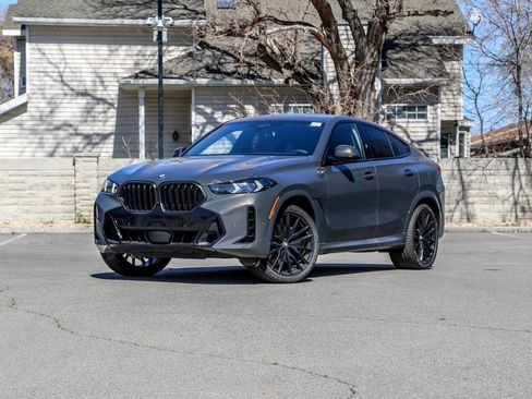 New 2026 BMW X6 xDrive40i image 1