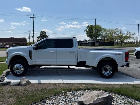 Used 2023 Ford F450 Limited w/ FX4 Off-Road Package AWD/4WD image 2
