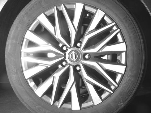 Used 2025 Nissan Altima 2.5 SV image 13