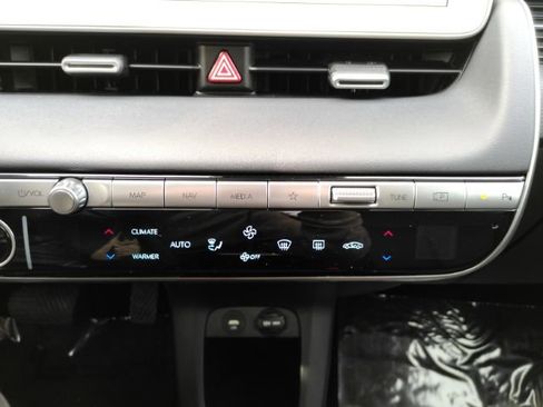 Used 2024 Hyundai Ioniq 5 Limited image 50