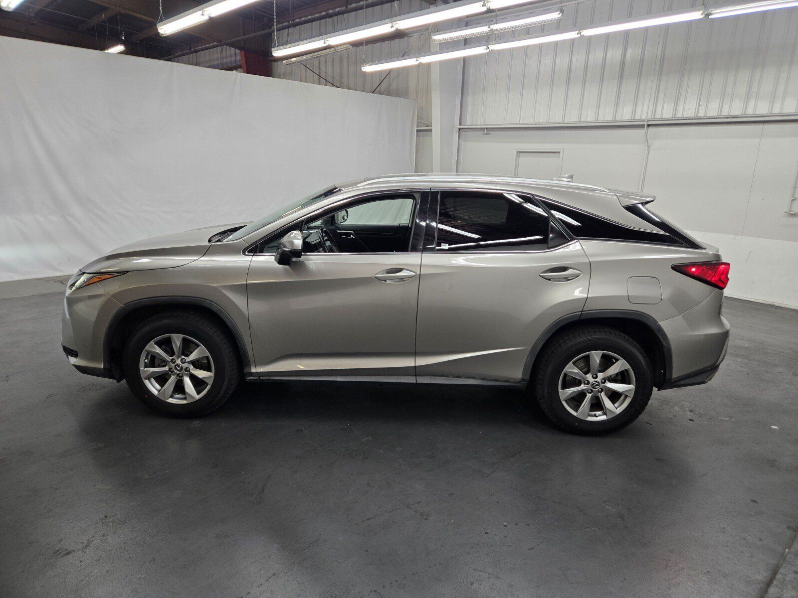 Used 2018 Lexus RX 350 FWD w/ Accessory Package image 2