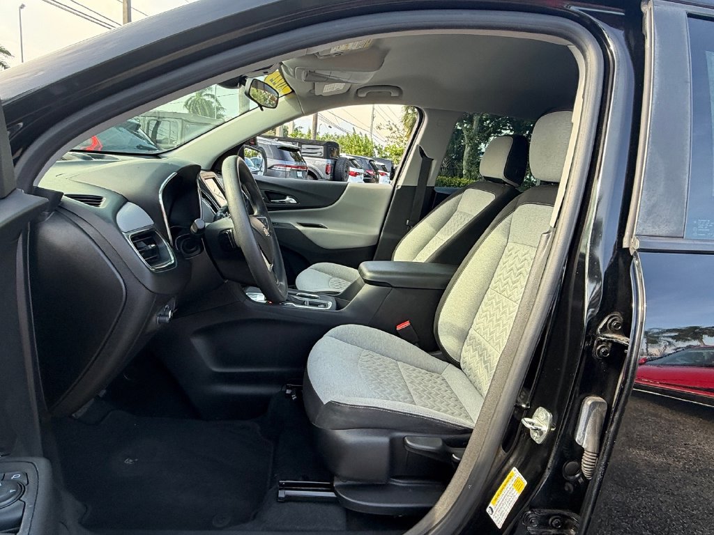 Used 2022 Chevrolet Equinox LS FWD image 9