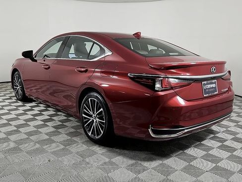 Used 2025 Lexus ES 300h w/ Premium Package image 7