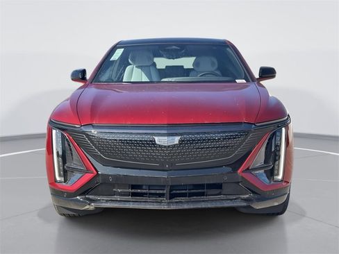 New 2025 Cadillac Lyriq Sport image 4