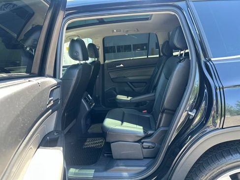 Used 2021 Volkswagen Atlas SEL AWD/4WD image 18