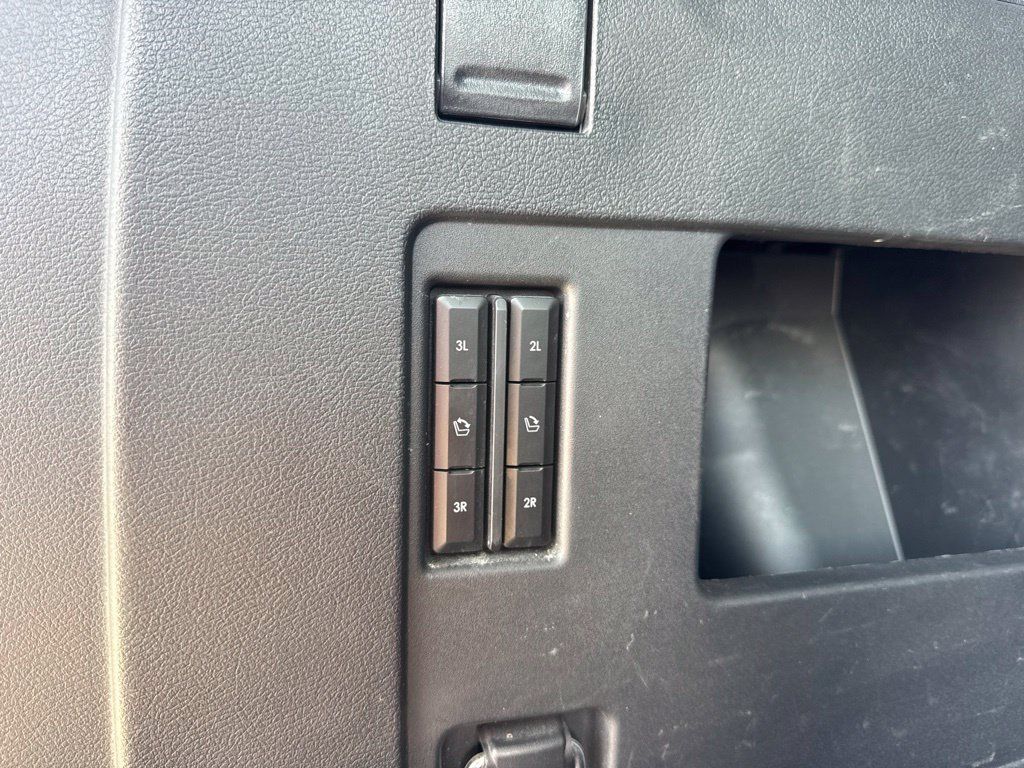 Used 2024 Lincoln Navigator L Reserve AWD/4WD image 40